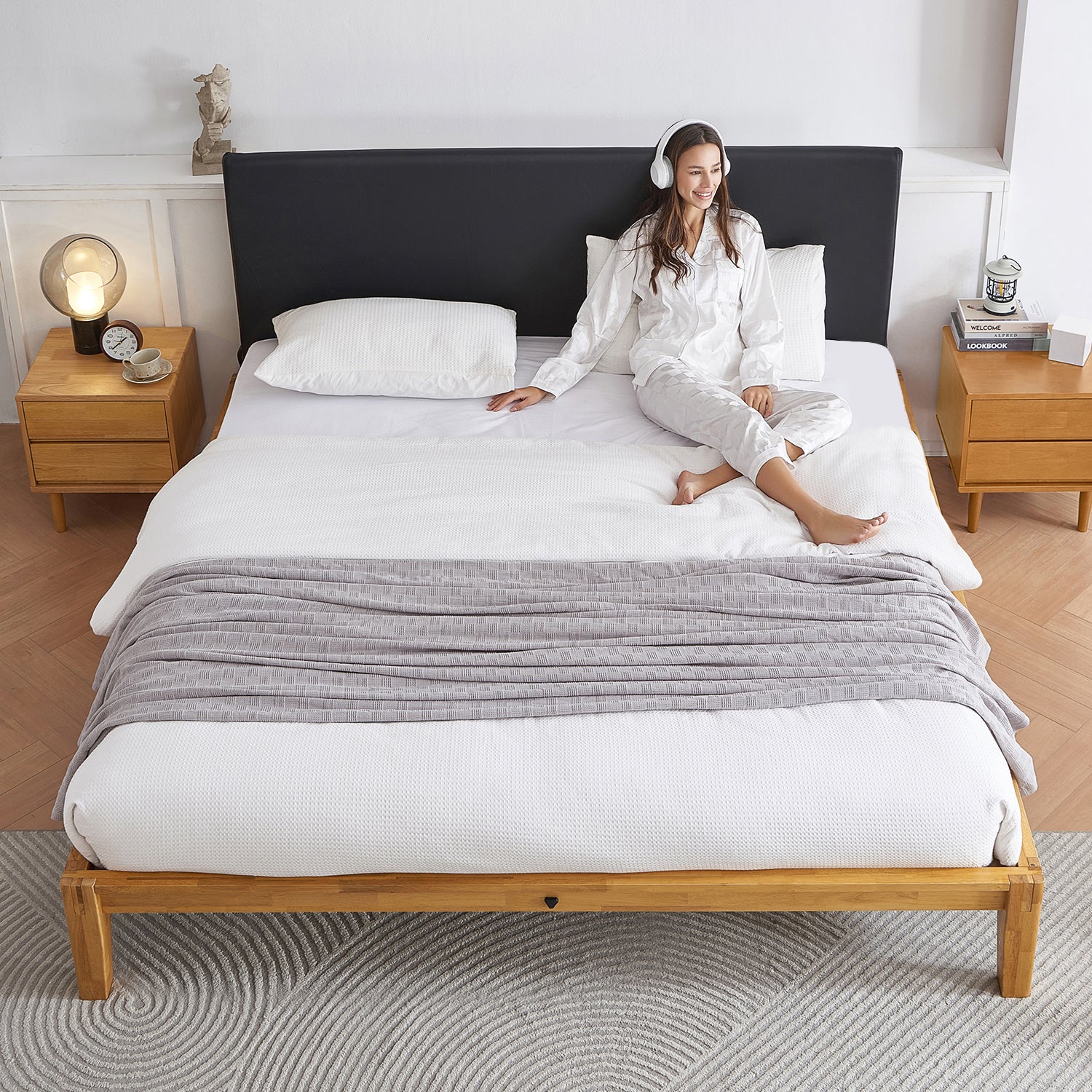 The Charm 2.0 Bed