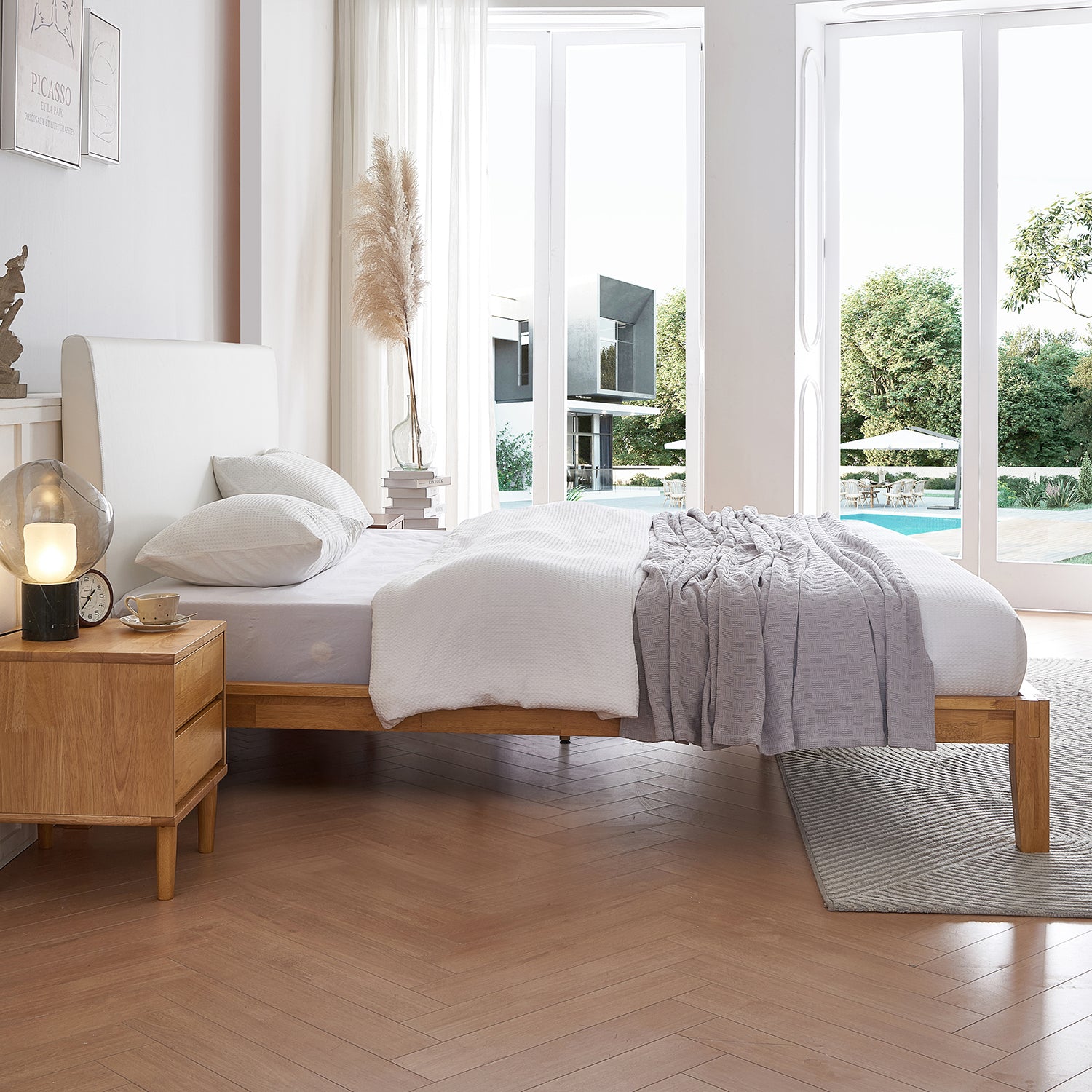 The Charm 2.0 Bed