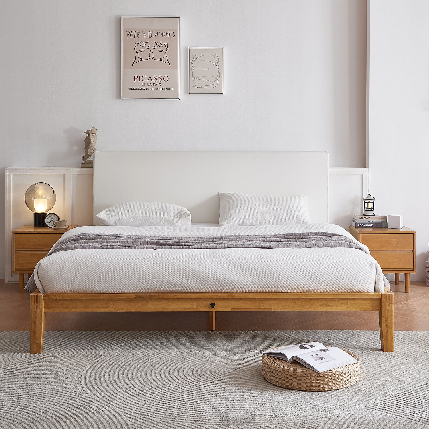 The Charm 2.0 Bed