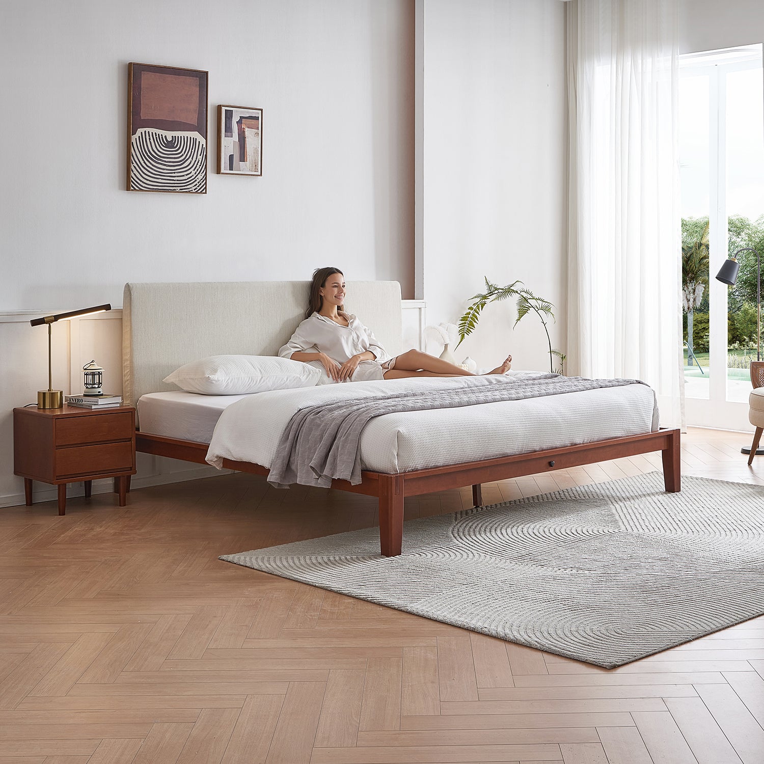 The Charm 2.0 Bed