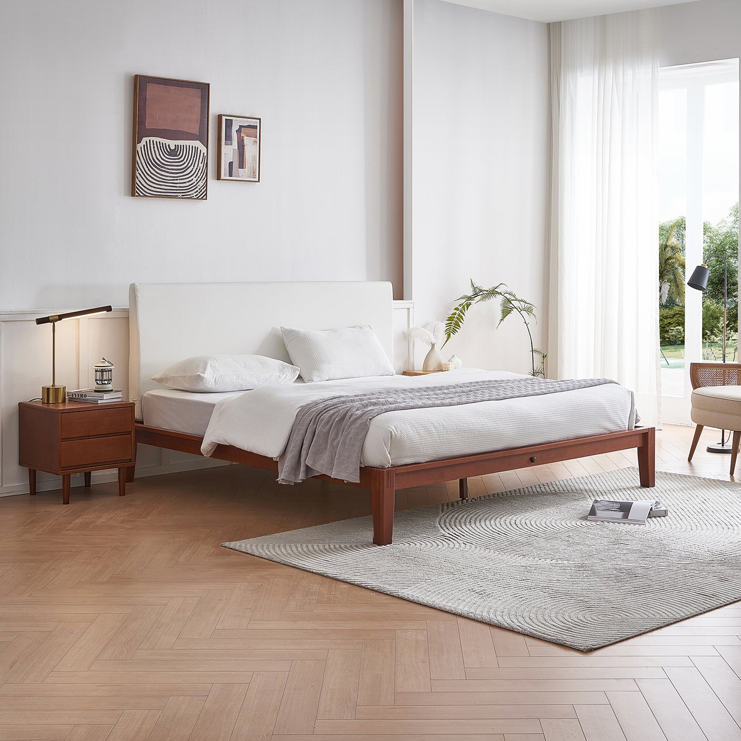 The Charm 2.0 Bed