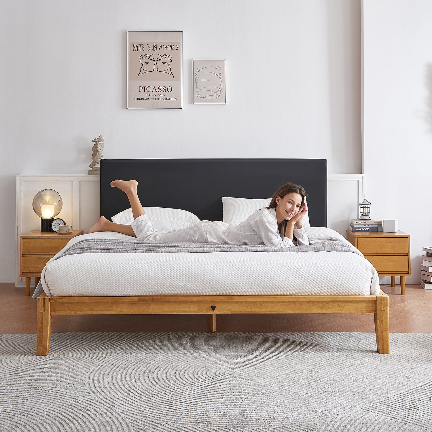 The Charm 2.0 Bed