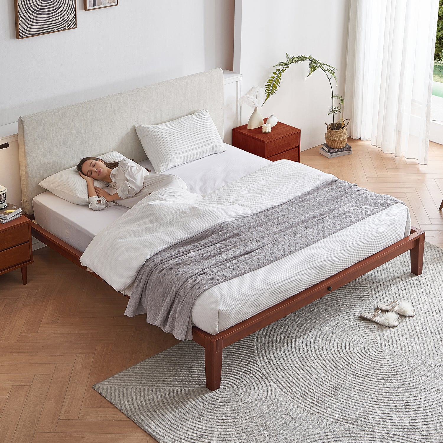The Charm 2.0 Bed