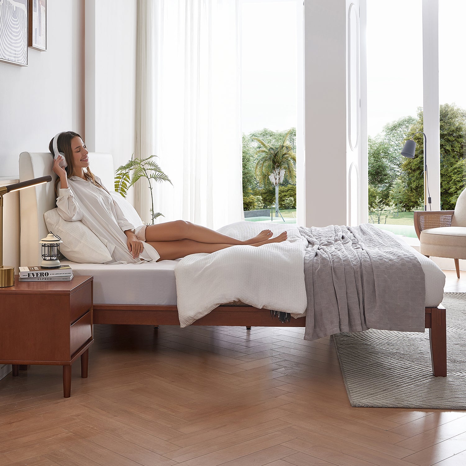 The Charm 2.0 Bed