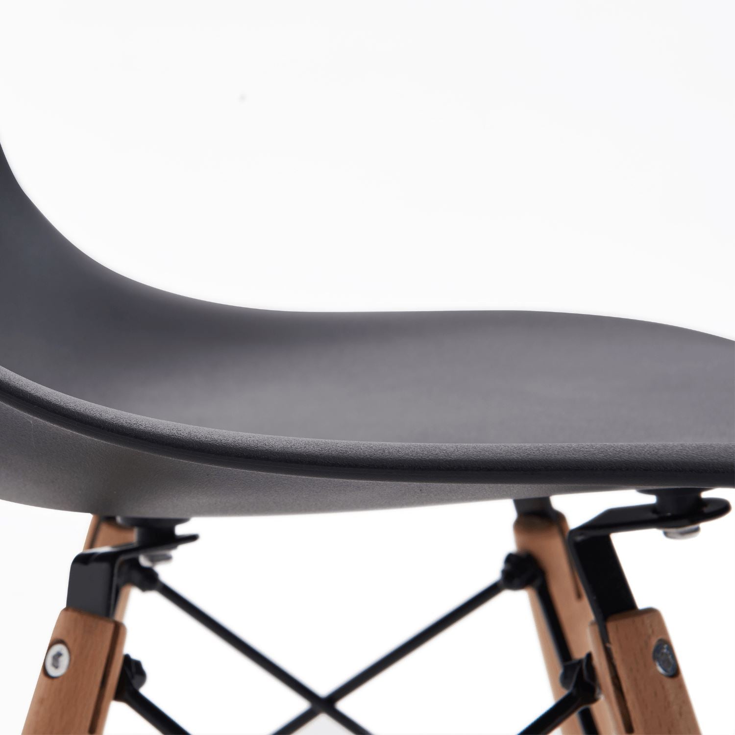 Valmes Chair - Set Of 4 - Valyou