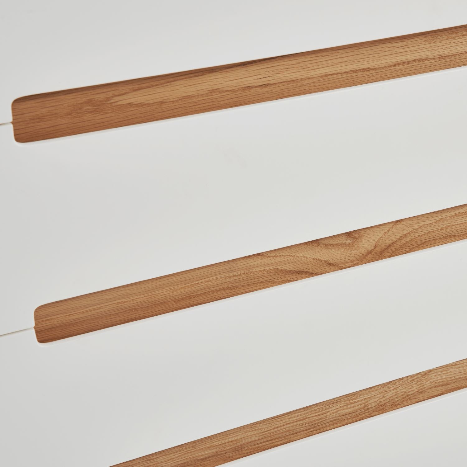Valona 5 Drawer Dresser - Valyou
