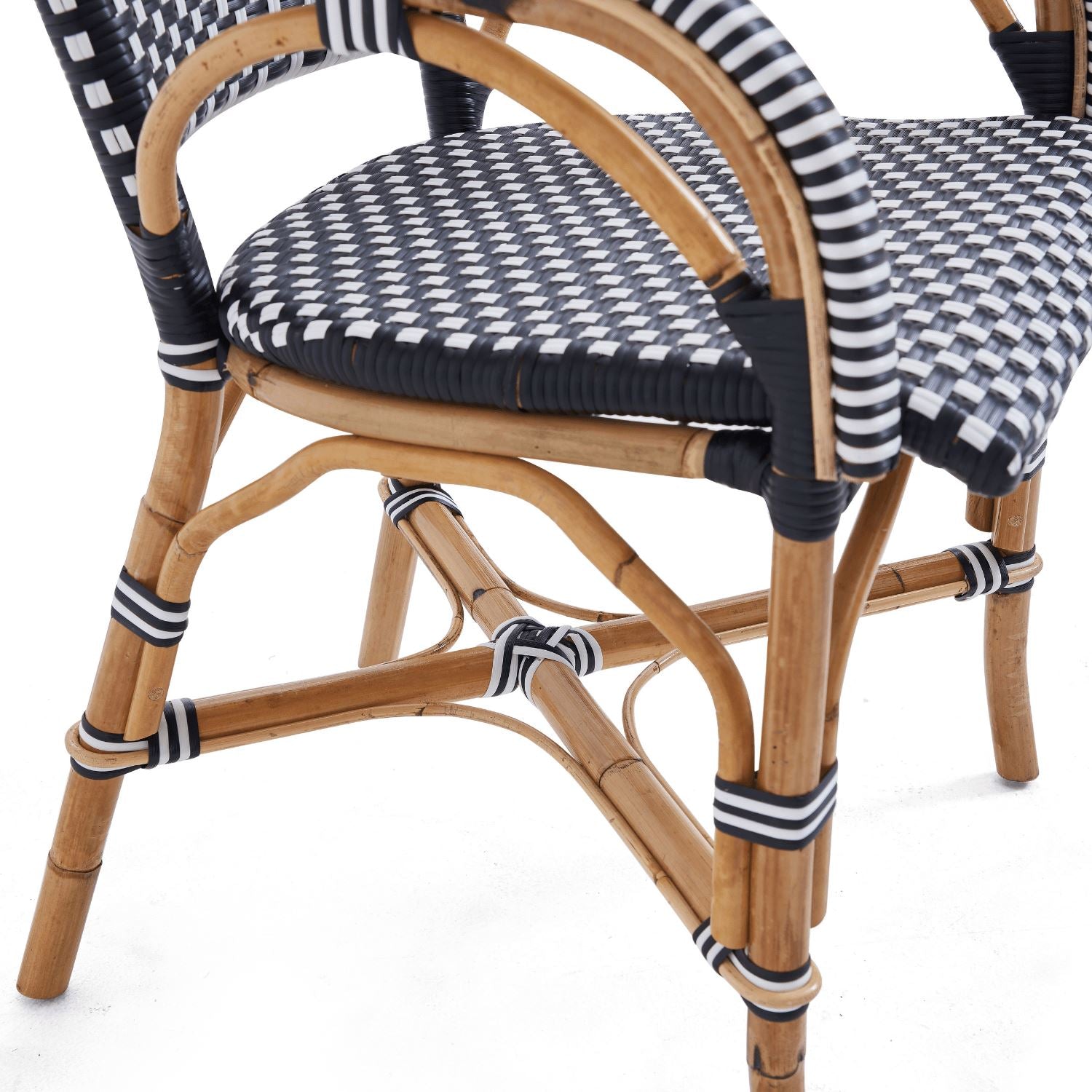 Lillyme Armchair - Valyou