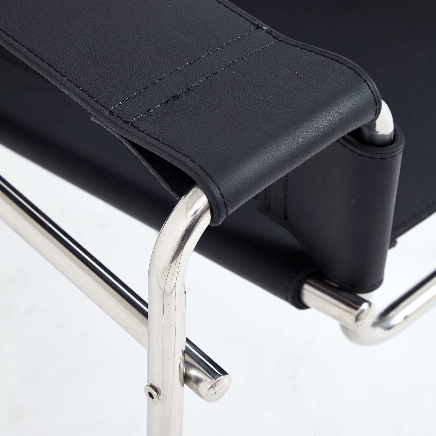 Walsly Chair Accent Chair Mario Capasa