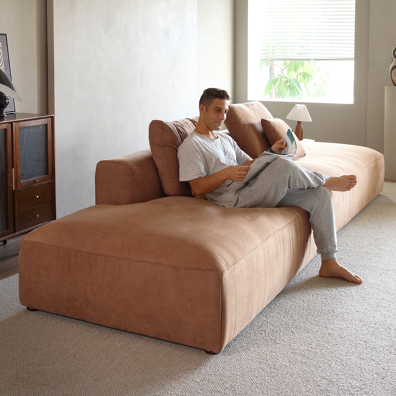 The 5th Lounger