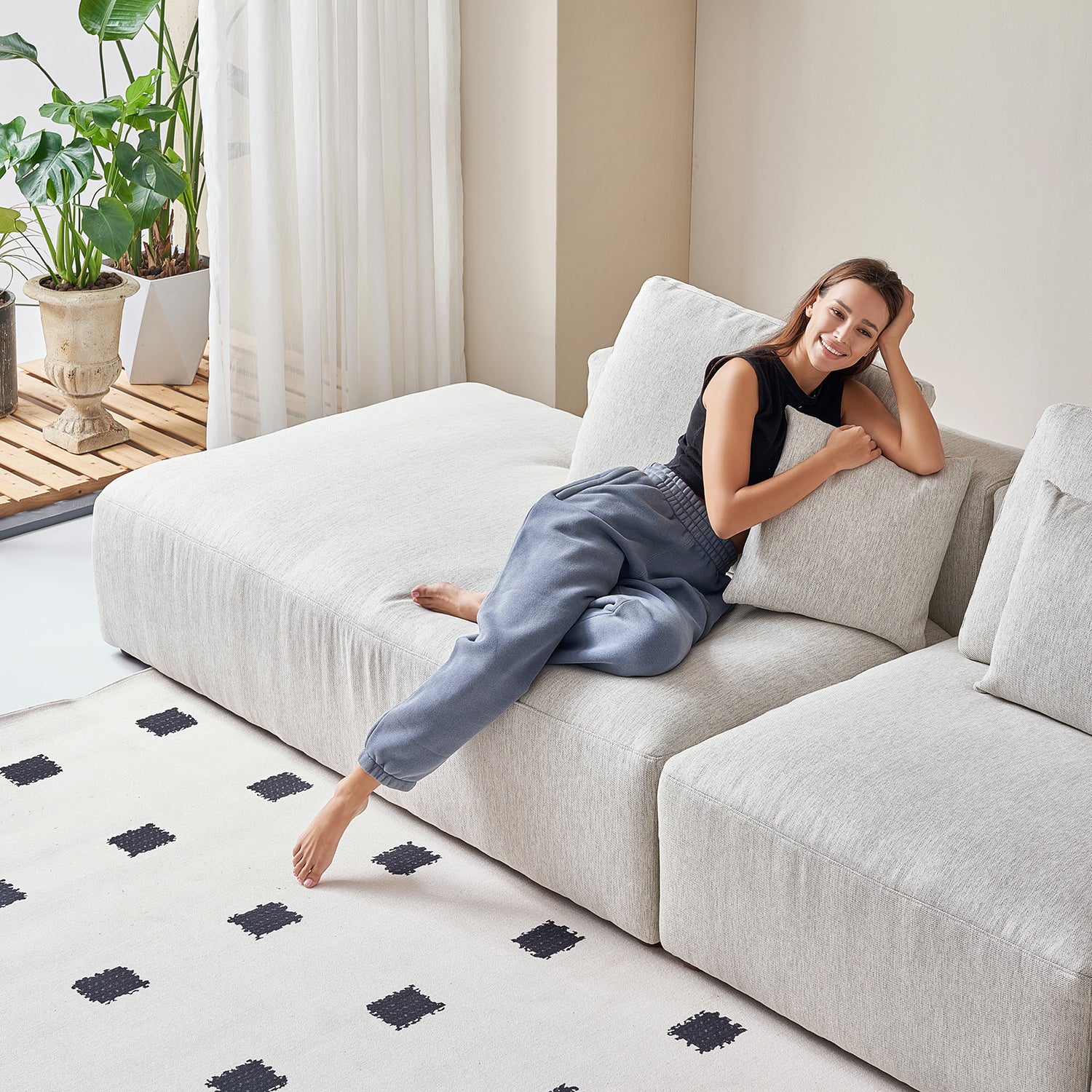 The 5th Lounger